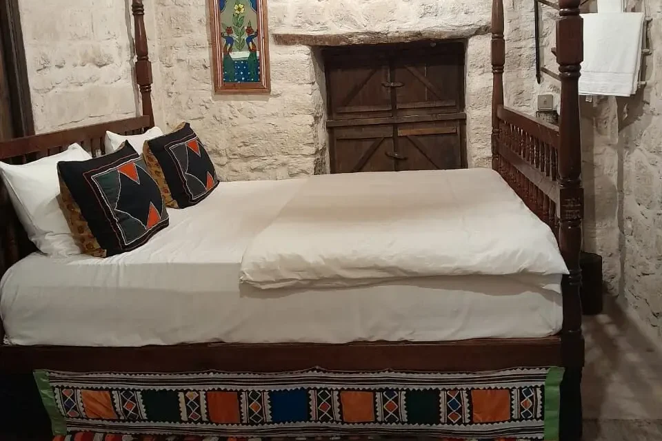 Sumhuram Room - Double Heritage Hotel Room Oman